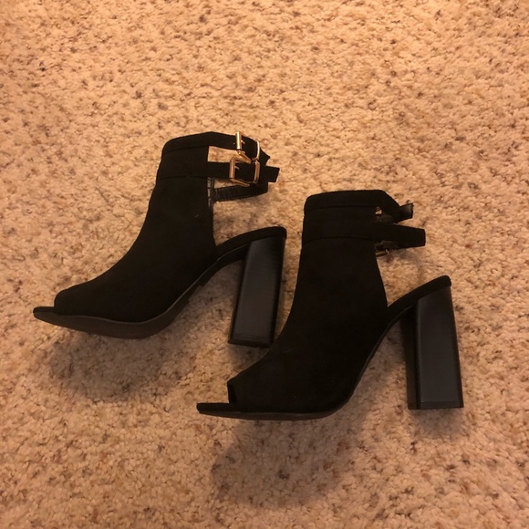 Black suede peep toe bootie - Picture 3 of 5